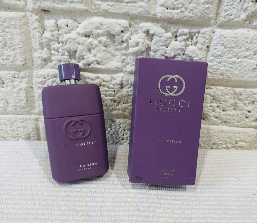 💜 Gucci Guilty Love Edition – 100% Original 💜

Elegante, moderno y súper femenino ✨  
El Gucci Guilty Love Edition es una fragancia especial y sofisticada, perfecta para mujeres seguras y románticas 💕

Su aroma es floral-ámbar dulce y fresco